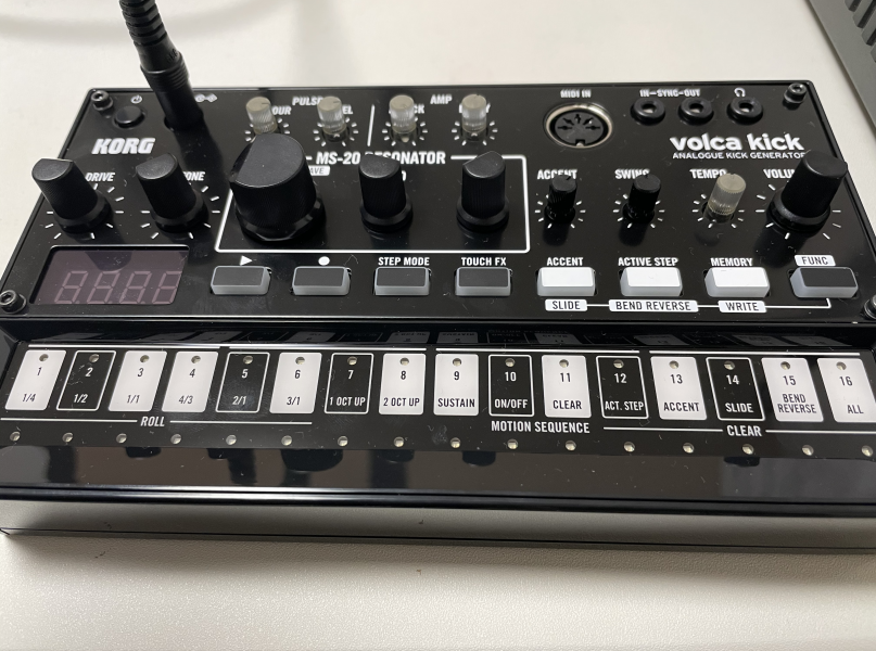 HOT限定SALEKORG Volca Kick コルグ ヴォルカ キック バスドラム ベースドラム ベードラ ボルカ MS-20のフィルター発振音源 リズムマシン